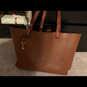 Fossil tote with pocket insert